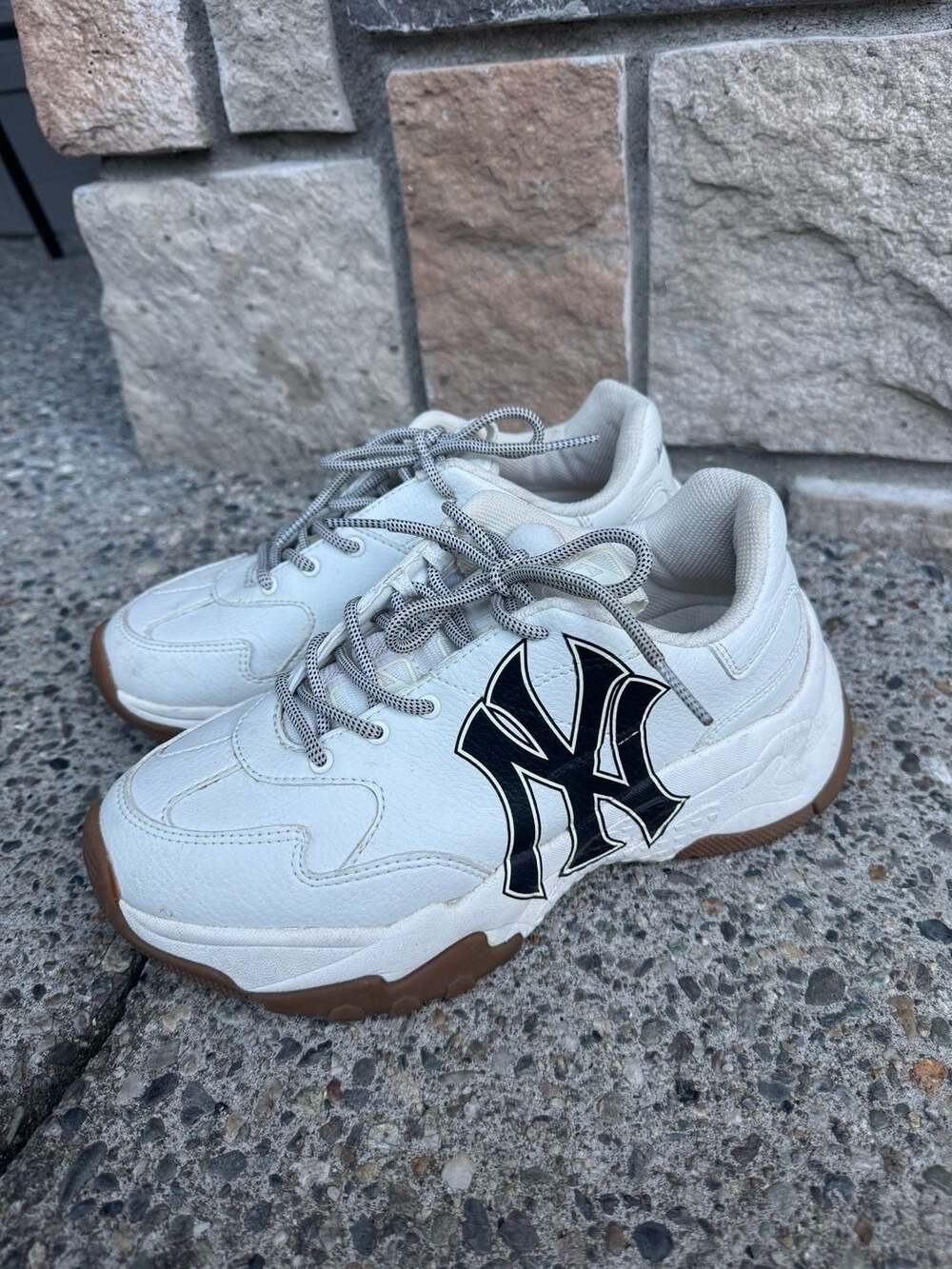 MLB New York Yankees Chunky Sneakers White/Black Size US 8